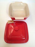 Le Creuset Stoneware 3-quart Covered Square Casserole, Cherry 15-08 N5
