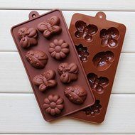 8 Holes Silicone Bee Beetle Butterfly Flower Mold Cake Mold Baking Chocolate Ice Lattice Bakeware Mold