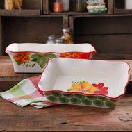 The Pioneer Woman 2-Piece Rectangular Ruffle-Top Ceramic Bakeware Set- 3.6 Quart/2.3 Quart , Poinsettia and Happiness... N2
