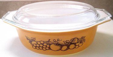 Pyrex by Corning 1-1/2 Qt Covered Casserole - Gold with Fruit Pattern