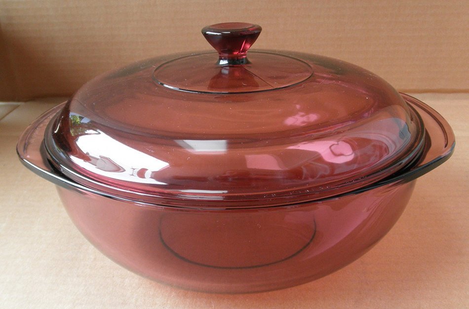 Vintage Pyrex 024 Cranberry Purple 2 Quart Glass Casserole Dish Ovenware w/ Lid - For Oven and Microwave use ONLY