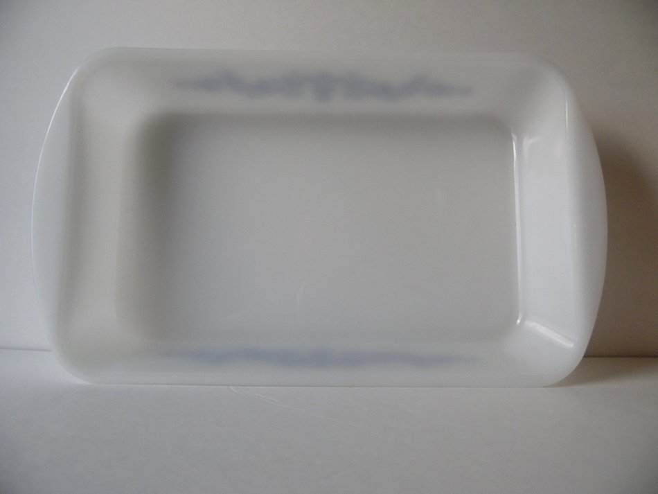 Glasbake 263 Yellow Daisy 2 1/2 Quart Milkwhite Oblong Casserole Ovenware Glass Dish N3