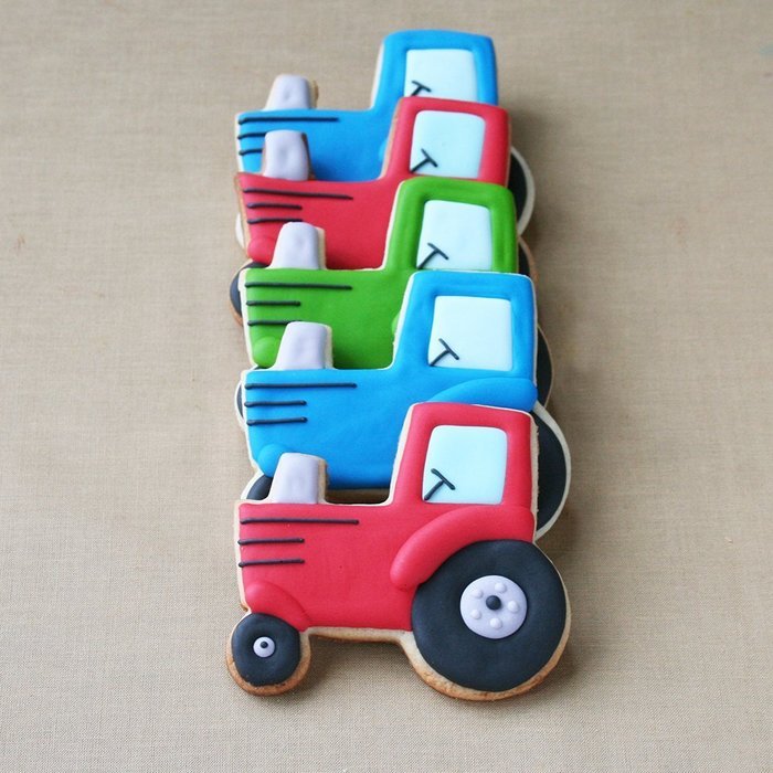 Sweet Elite Tools- Farm Stainless Steel Cookie Cutter Set: Pig, Tractor and Cow By Autumn Carpenter N6