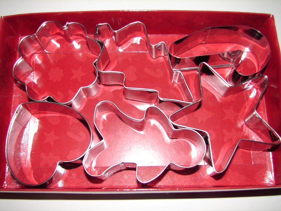 Gourmet Club 6 unique Cookie Cutter Shapes N3