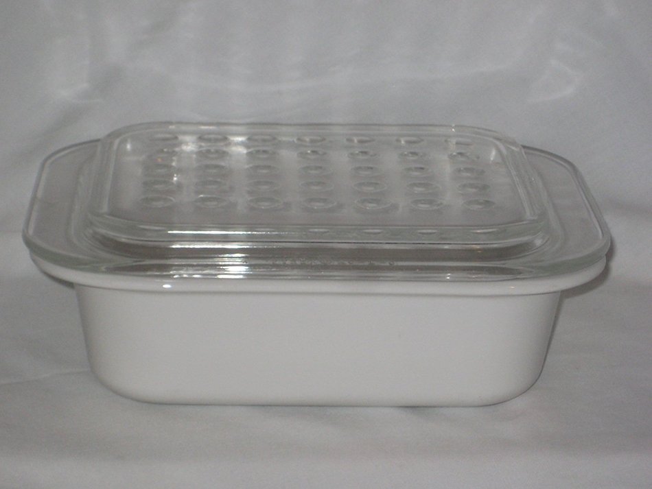 Vintage Corning Ware White 7 x 5 1/2 x 2" Oven & Microwave Baking Dish w/ Clear Glass Lid N2