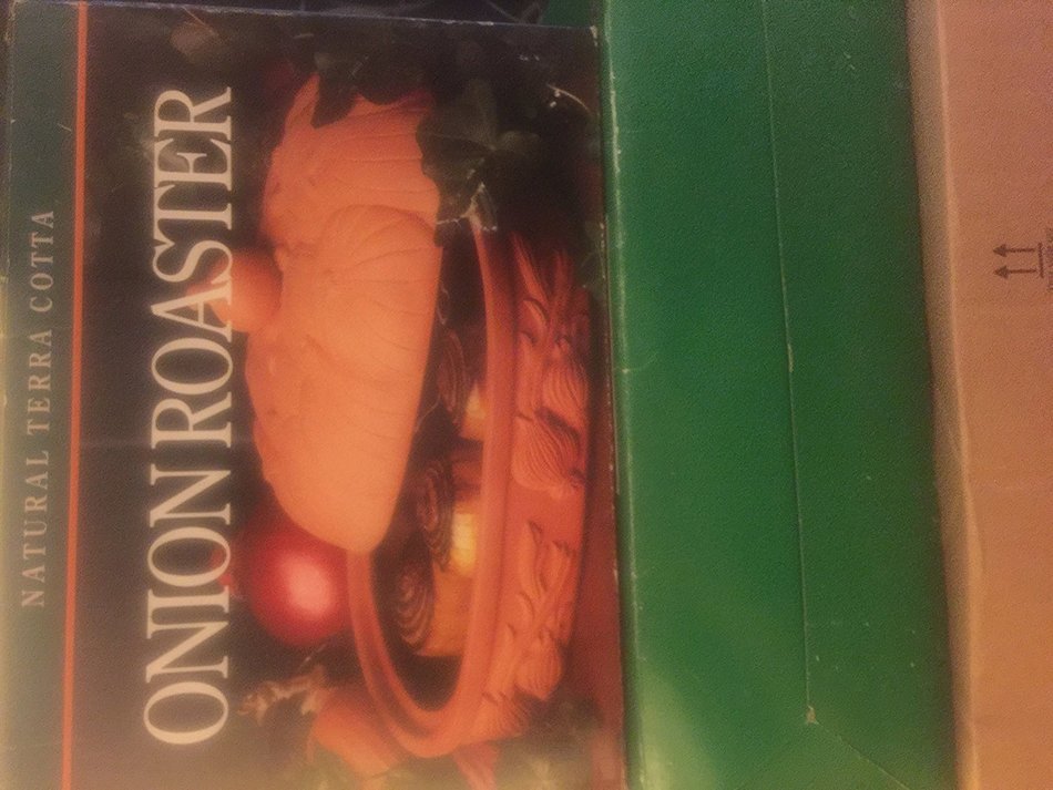 William Sonoma Terracotta Onion Roaster N2