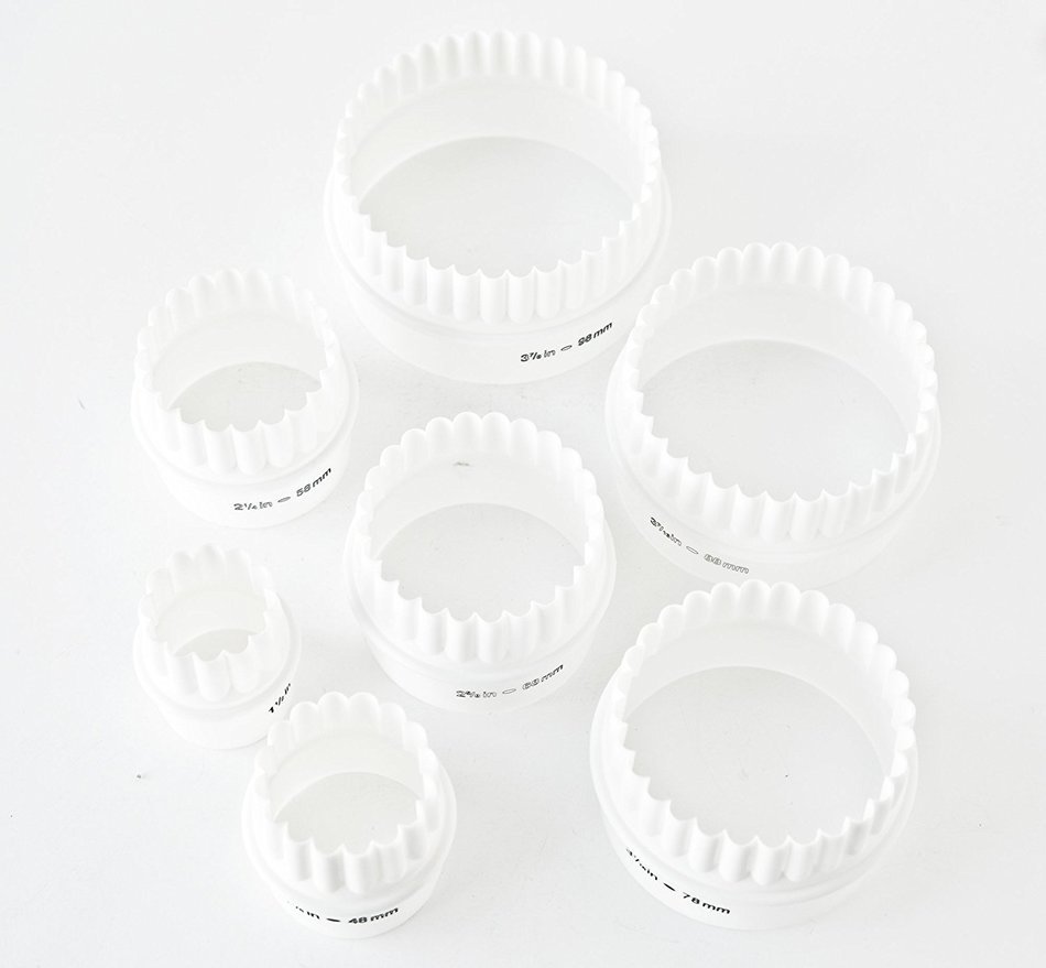 Fox Run Double Sided Crinkled Cookie Cutter Set, 7-Piece