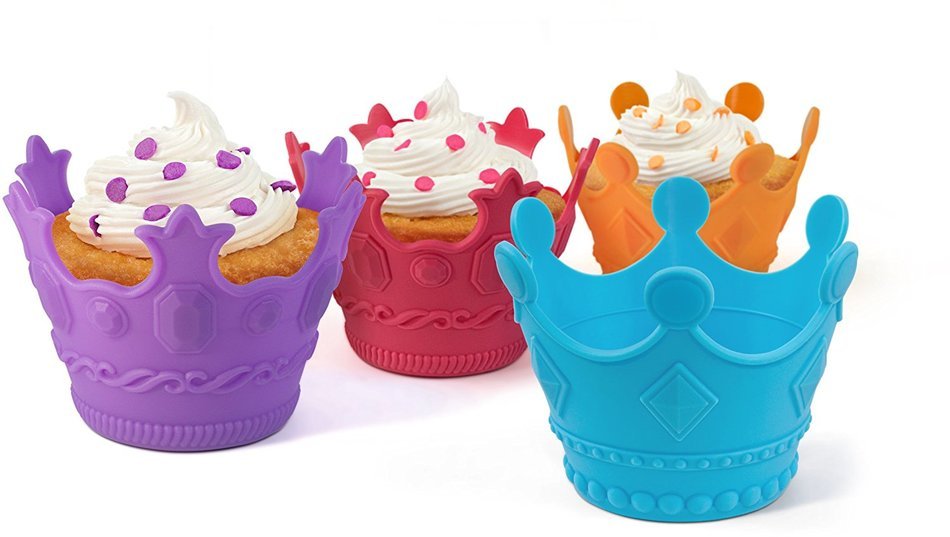 Fred & Friends TEACUPCAKES Baking Cups, Set of 4 Cups and Saucers N8