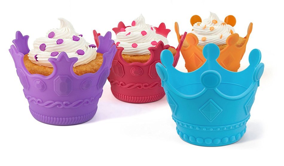 Fred & Friends TEACUPCAKES Baking Cups, Set of 4 Cups and Saucers N11