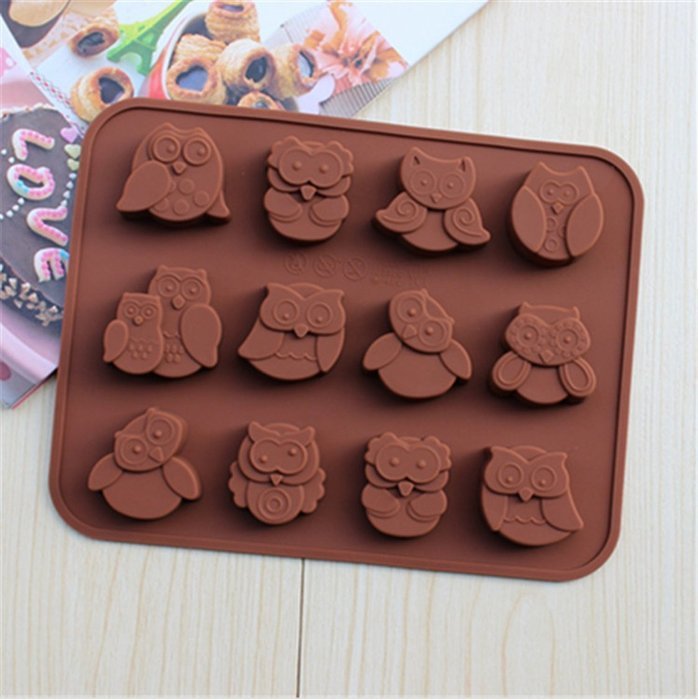 Interbusiness Silicone Mold Ice Cube Tray for Cake,Candy,Jelly &Chocolates Silicone Mold (Cat footprint, Pink)