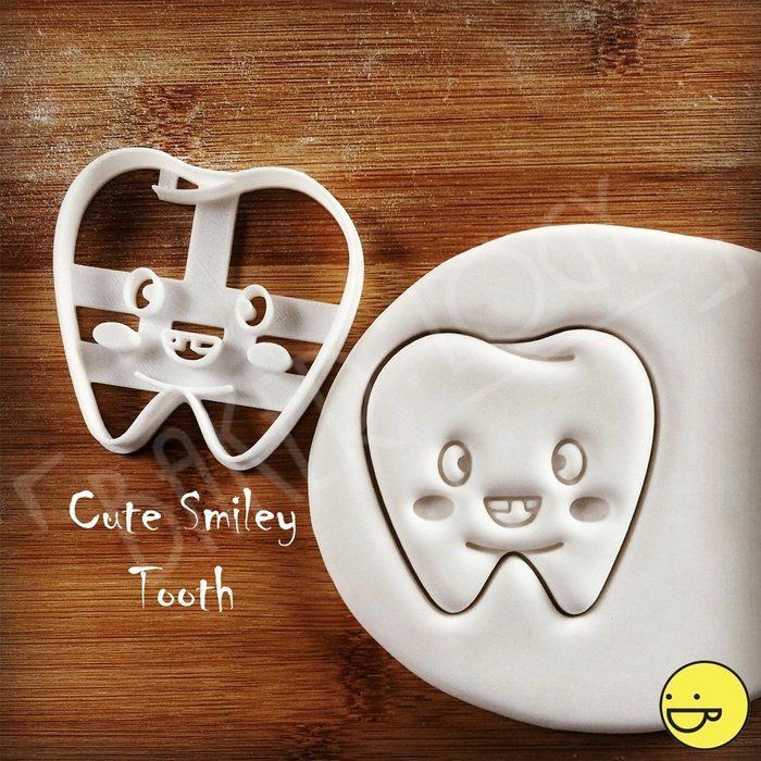 SET: Realistic and Cute Smiley Tooth Cookie Cutters N3
