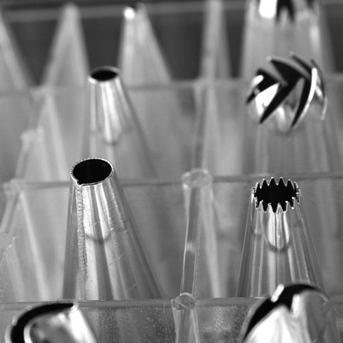 "24pcs Cake Decoration Set Of Icing Piping Nozzle Tips Set" shopping N6
