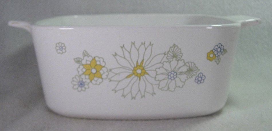 Corning Ware Floral Bouquet Pattern 1.5 Quart Casserole, No Lid