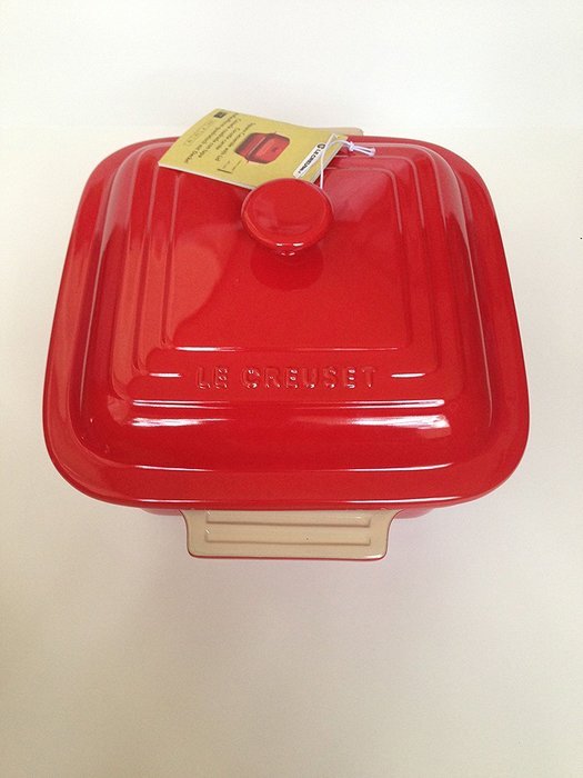 Le Creuset Stoneware 3-quart Covered Square Casserole, Cherry 15-08 N3