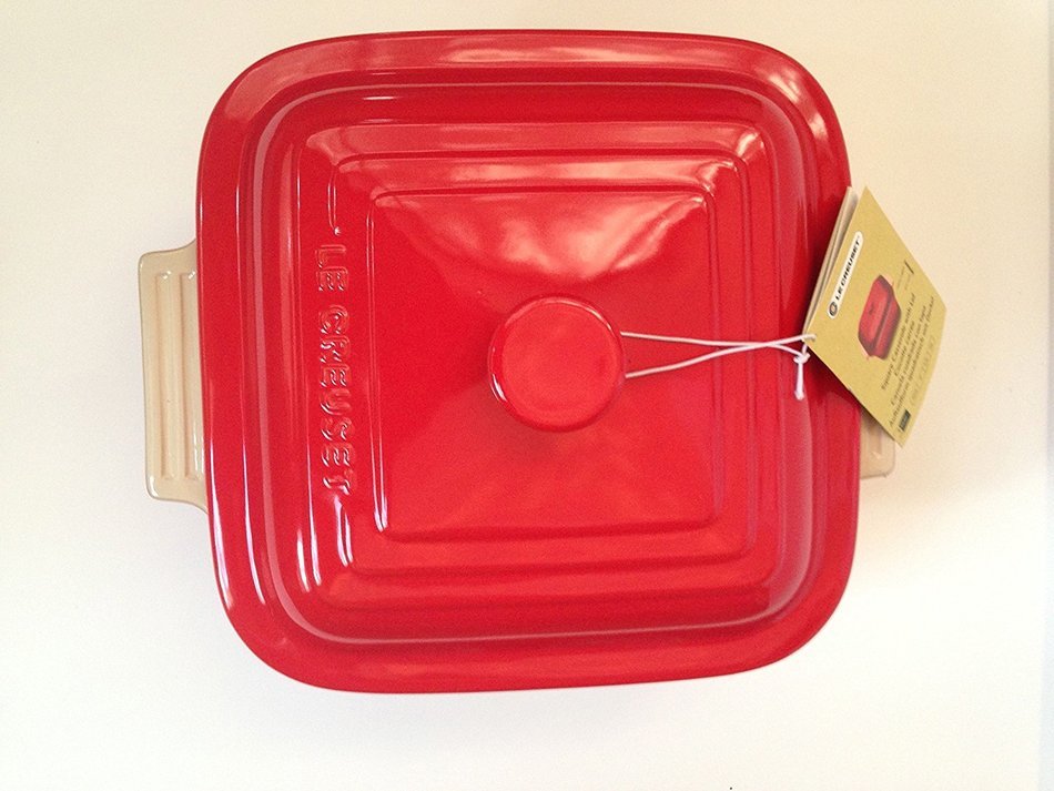 Le Creuset Stoneware 3-quart Covered Square Casserole, Cherry 15-08 N4