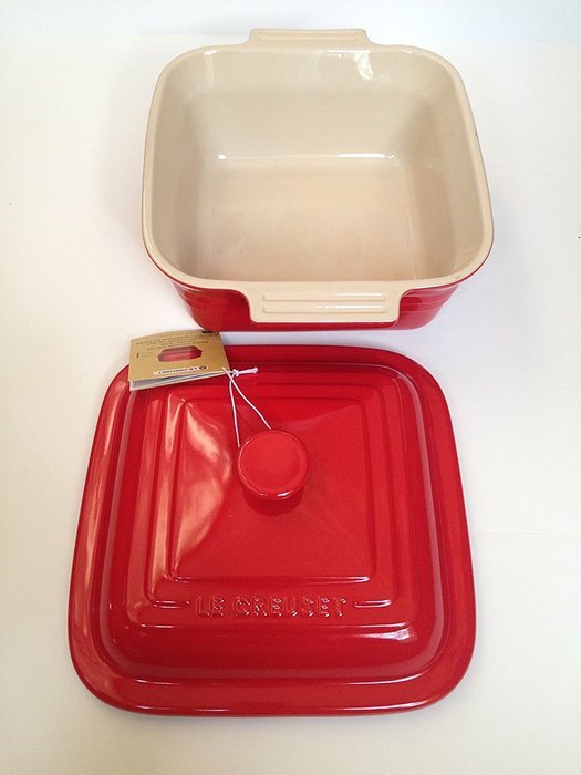 Le Creuset Stoneware 3-quart Covered Square Casserole, Cherry 15-08 N5