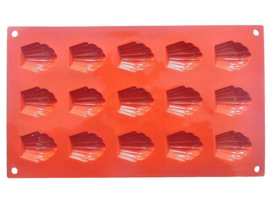 FOUR-C Baking Supplies Silicone Cake Pans Shell Cupcake Molds Color Purplish Red N3
