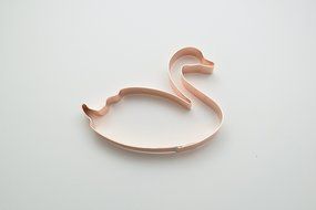 Simple Swimming Swan Cookie Cutter N4