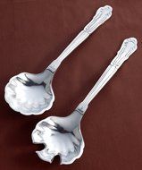KINDWER Beaded Serving Set, Large, Silver N3