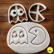 Set of 2 Pacman Inspired Cookie cutters: Beautifully detailed Pac-man and Ghost biscuit cutters!