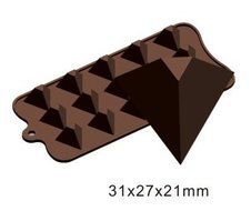 NY Cake Pyramid Shape Silicone Chocolate Mold, 15 Cavities