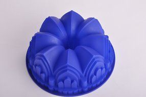 Longzang Large Imperial Crown Silicone Mold for Cake Baking N2