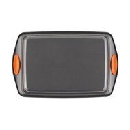 Rachael Ray Yum-o! Nonstick Bakeware 9-Inch by 13-Inch Oven Lovin&rsquo; Rectangle Cake Pan, Gray with Orange Handles N2