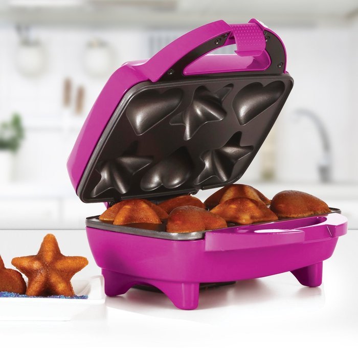 Holstein Housewares HF-09034M Star & Heart Cupcake Maker - Magenta N3