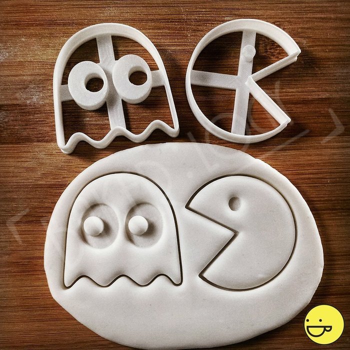Set of 2 Pacman Inspired Cookie cutters: Beautifully detailed Pac-man and Ghost biscuit cutters!