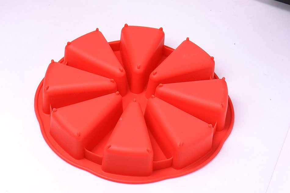 Eronde Food Grade Sofe Silicone DIY Baking Cake Pan Molds(Random Color) N5