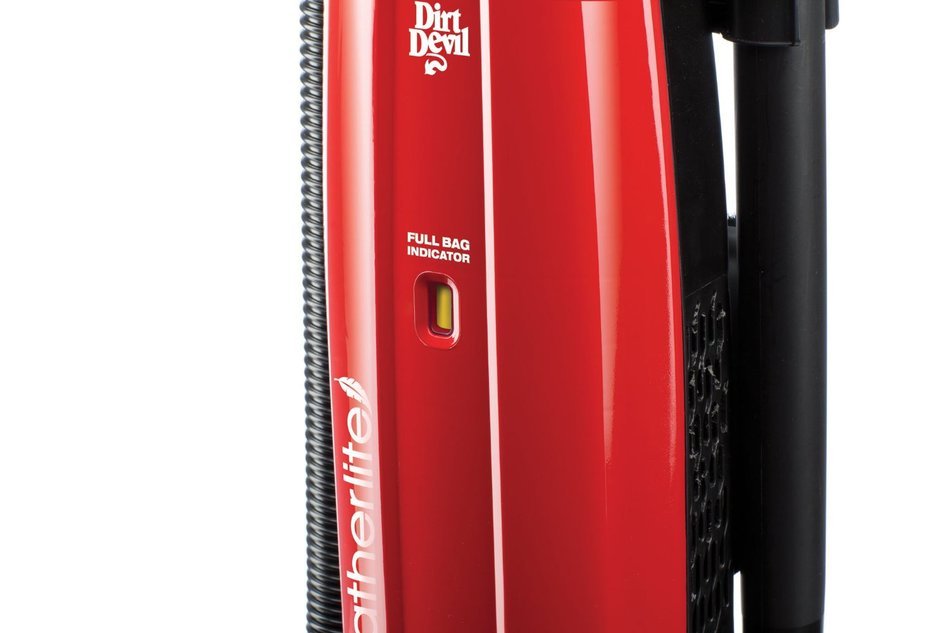 Dirt Devil Vacuum Cleaner Featherlite Corded Bagged Upright Vacuum UD30010 N5