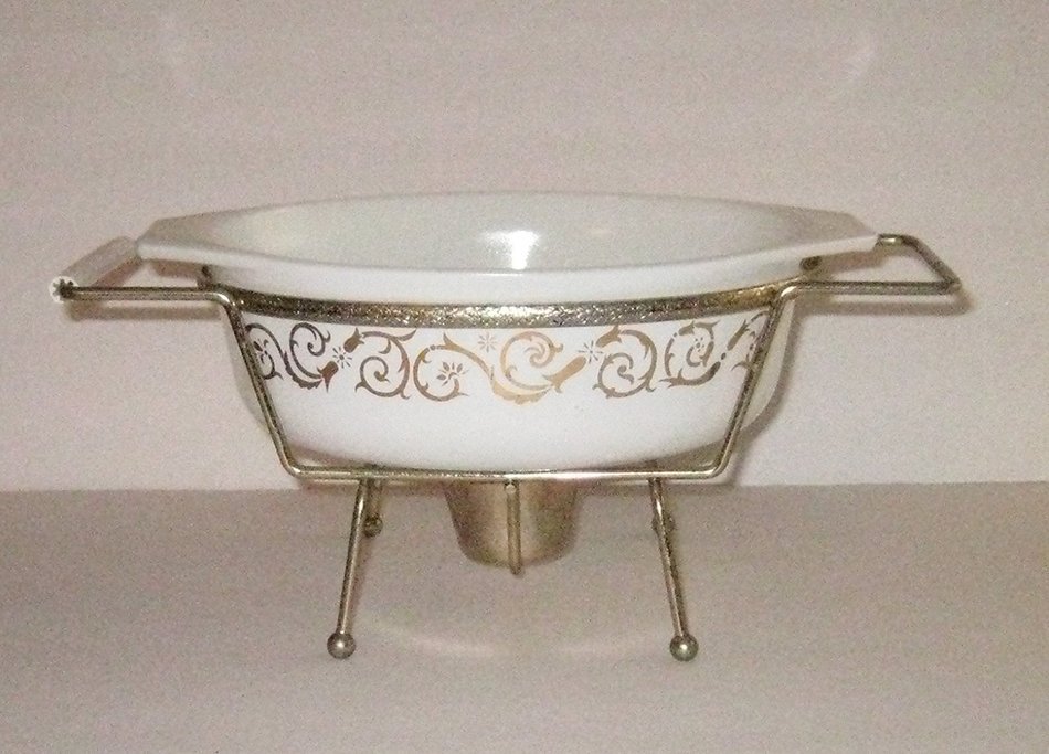 Vintage 1960's Pyrex Oval Casserole Baking Dish w/Lid - Early American Americana - 1 1/2 Quart #043 N2