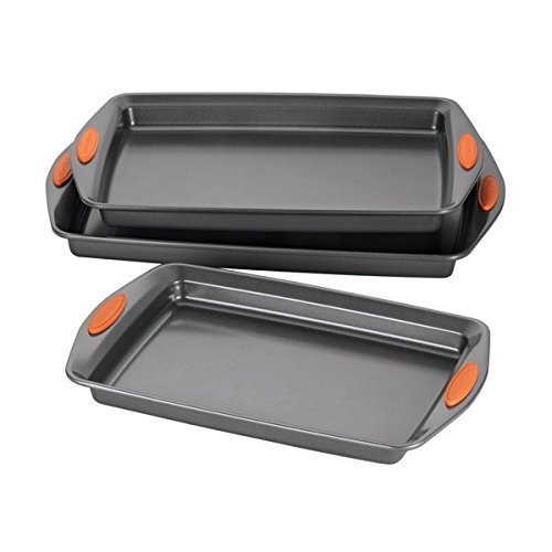 Rachael Ray Yum-o! Nonstick Bakeware 3-piece Oven Lovin' Cookie Pan Set with Orange Silicone Grips N2