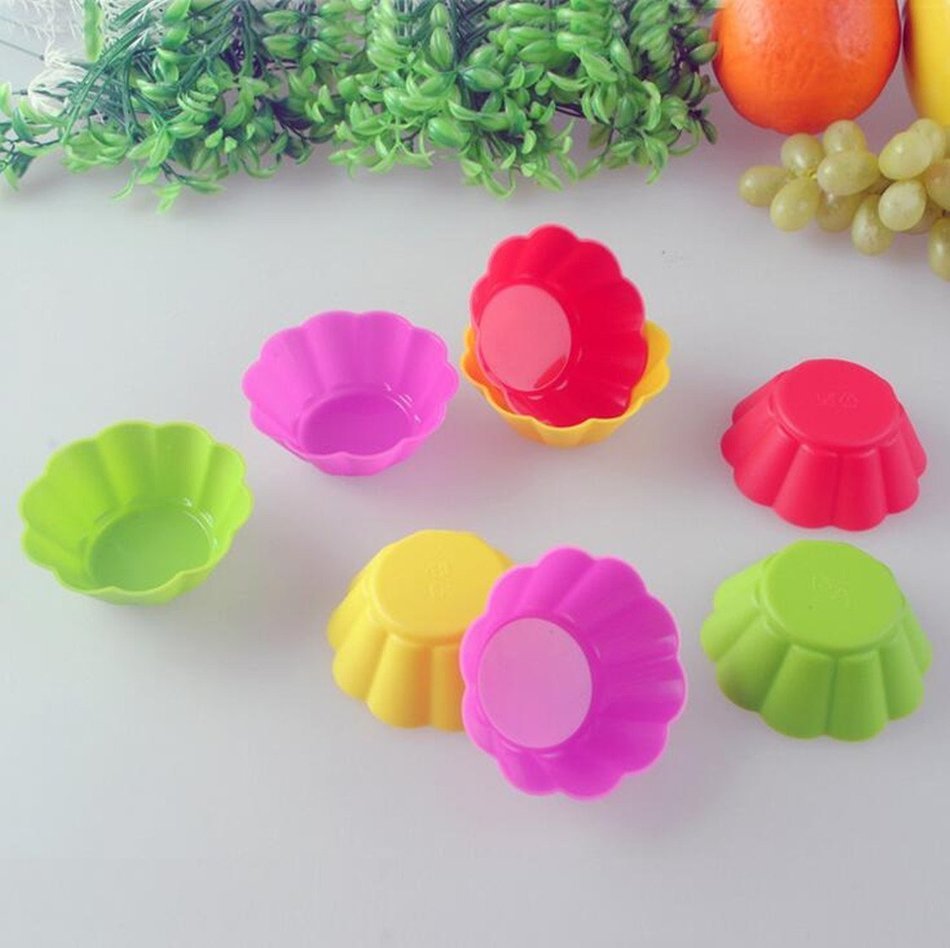 32-Pack Reusable Silicone Baking Cups Cake Molds Maffin Cup N2