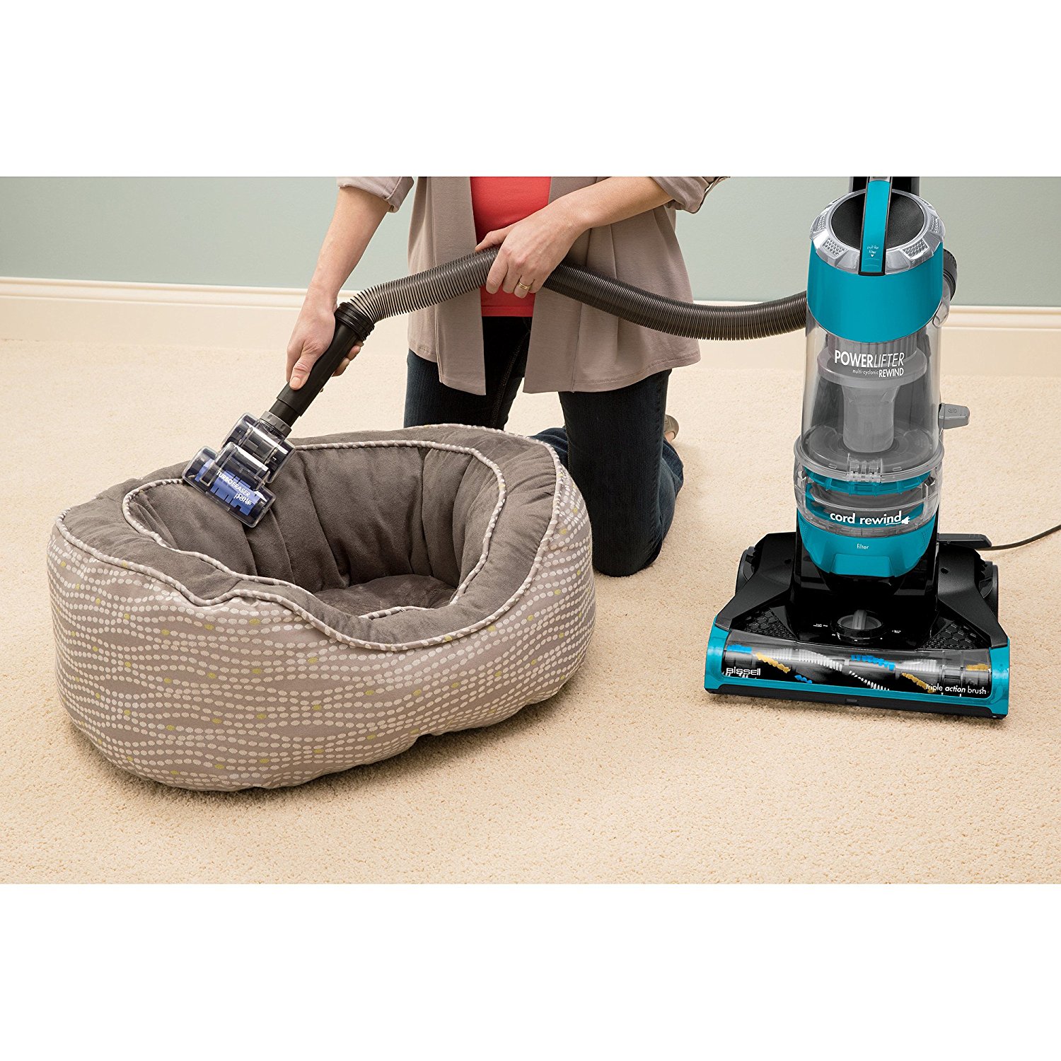 BISSELL CleanView Deluxe Rewind Bagless Upright Vacuum with Reach, 1322