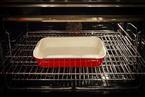 Useful. UH-CI197 Cast Iron Enameled 14-Inch Roasting Lasagna Pan N3