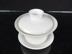 Moyishi Chinese Gaiwan Traditional White Tea Cup Comprised of Cup, Saucer and Lid - Made of Fine Bone China