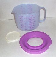 Tupperware 2 Liter Mix n Store Batter Bowl Measuring Cup Daisy Purple N3