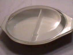 Vintage Pyrex Brown Americana 1 1/2 Quart Divided Casserole Dish with Lid N3