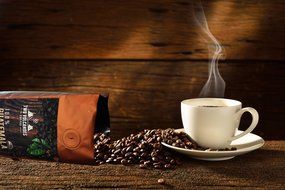 Two Volcanoes Coffee - Gourmet Guatemala Whole Bean Medium Roast Single-Origin Coffee. 1 lb N14