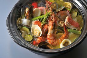 HARIO MN-255B Glass Lid Earthenware Pot, 2300ml, Black N2