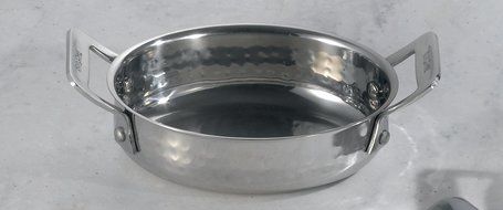 Bon Chef 60028HF Stainless Steel Cucina Oval Casserole Dish, Hammered Finish, 24 oz Capacity, 6-1/2" Length x... N2