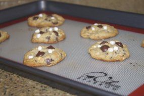 Urban Sparrow Silicone Baking Mat Set, 2 Large Non-Stick Silpat Style sheets with Measurements of 11X16 - 100%... N7