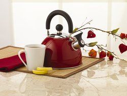 Kamenstein Whistle Tea Kettle (Stainless Steel, 2-Quart, Red) N2