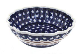 Polish Pottery Stars &amp; Stripes Large Scalloped Bowl