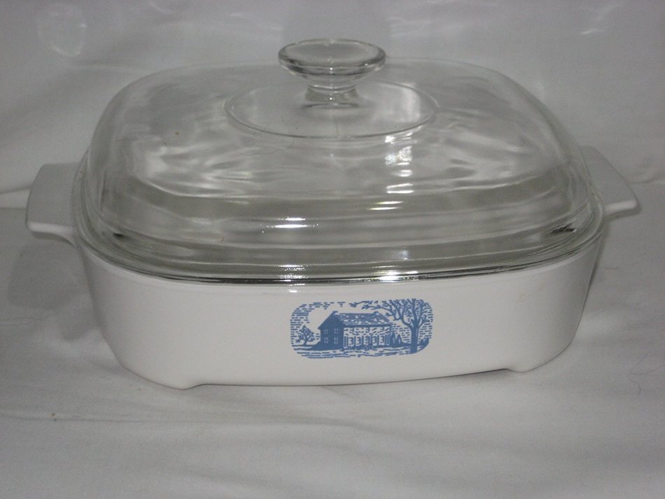 Vintage Corning Ware Amana Radarange White w/ Blue Colonial House 10 Inch Browning Skillet Casserole Baking Dish...