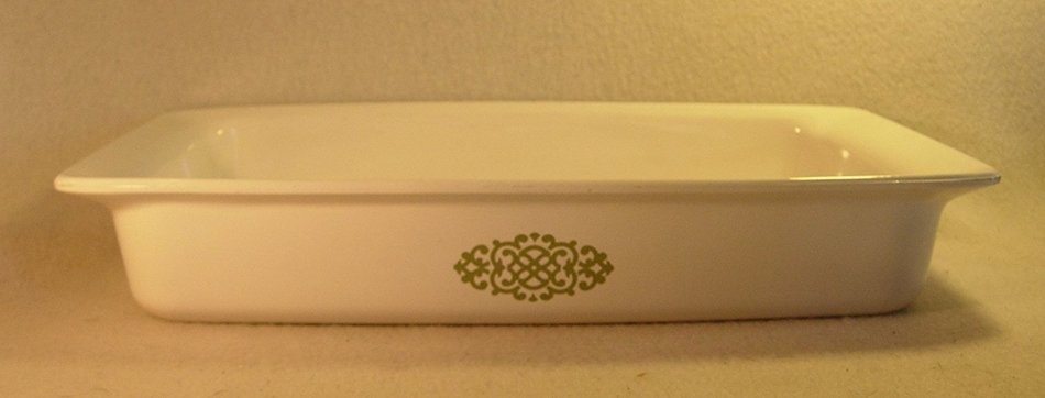 Corning Ware Green Madallion Pattern P-332 Lasagna Pan 12" X 7.5", 2.75 Quart