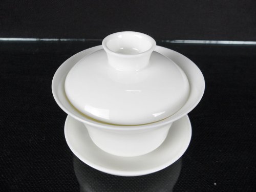Moyishi Chinese Gaiwan Traditional White Tea Cup Comprised of Cup, Saucer and Lid - Made of Fine Bone China
