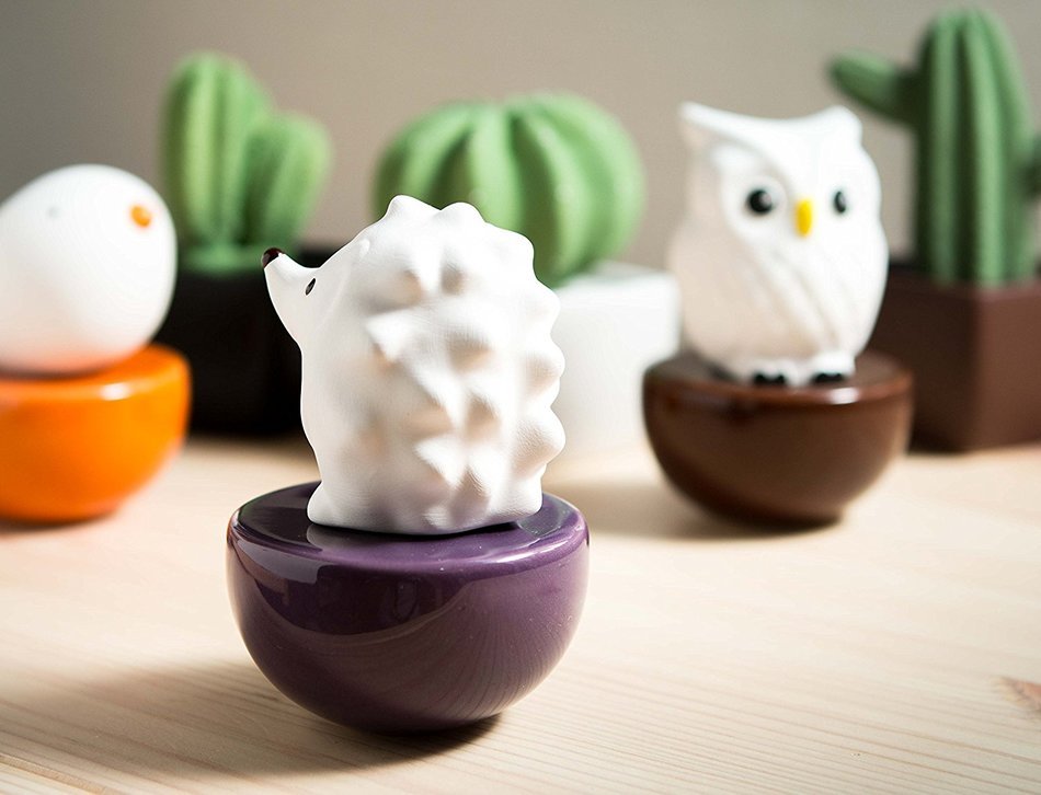 Ceramic fragrance diffuser for aromatherapy and decorate your place.Spiky Hedgehog(Purple vase) N3