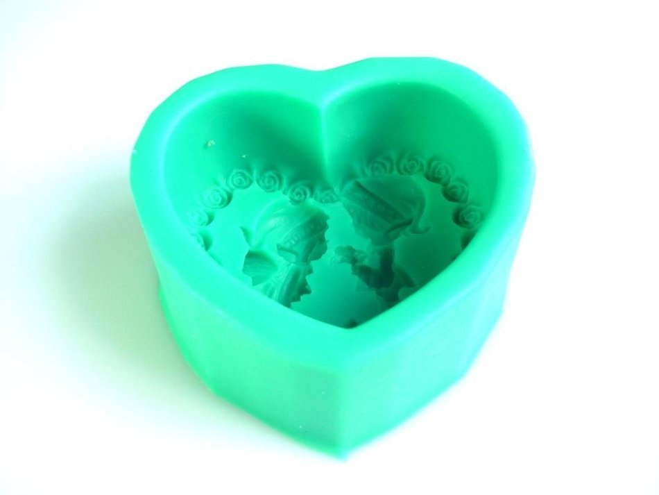 Lovely Girls Shape Silicone Soap Mold Fondant Cake Decorating Styling Tools Bakeware Cooking Tools Kitchen Accessories